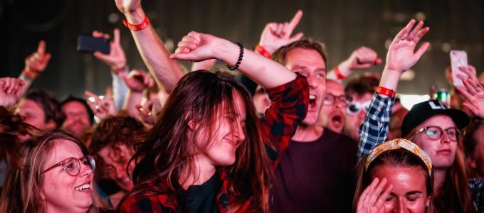 Pop music venues and festivals in a digital future